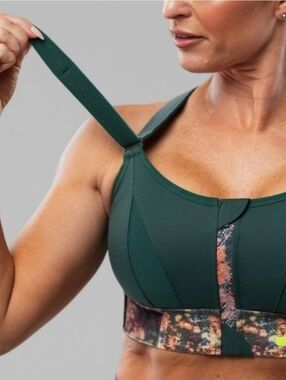 SheFit Ultimate Sports Bra size 3